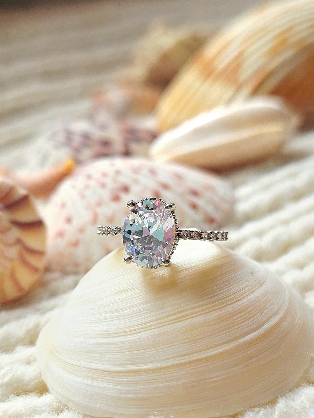 🍒3.5 CT🍒 SIMULATED DIAMOND RING - Picture 2 of 9